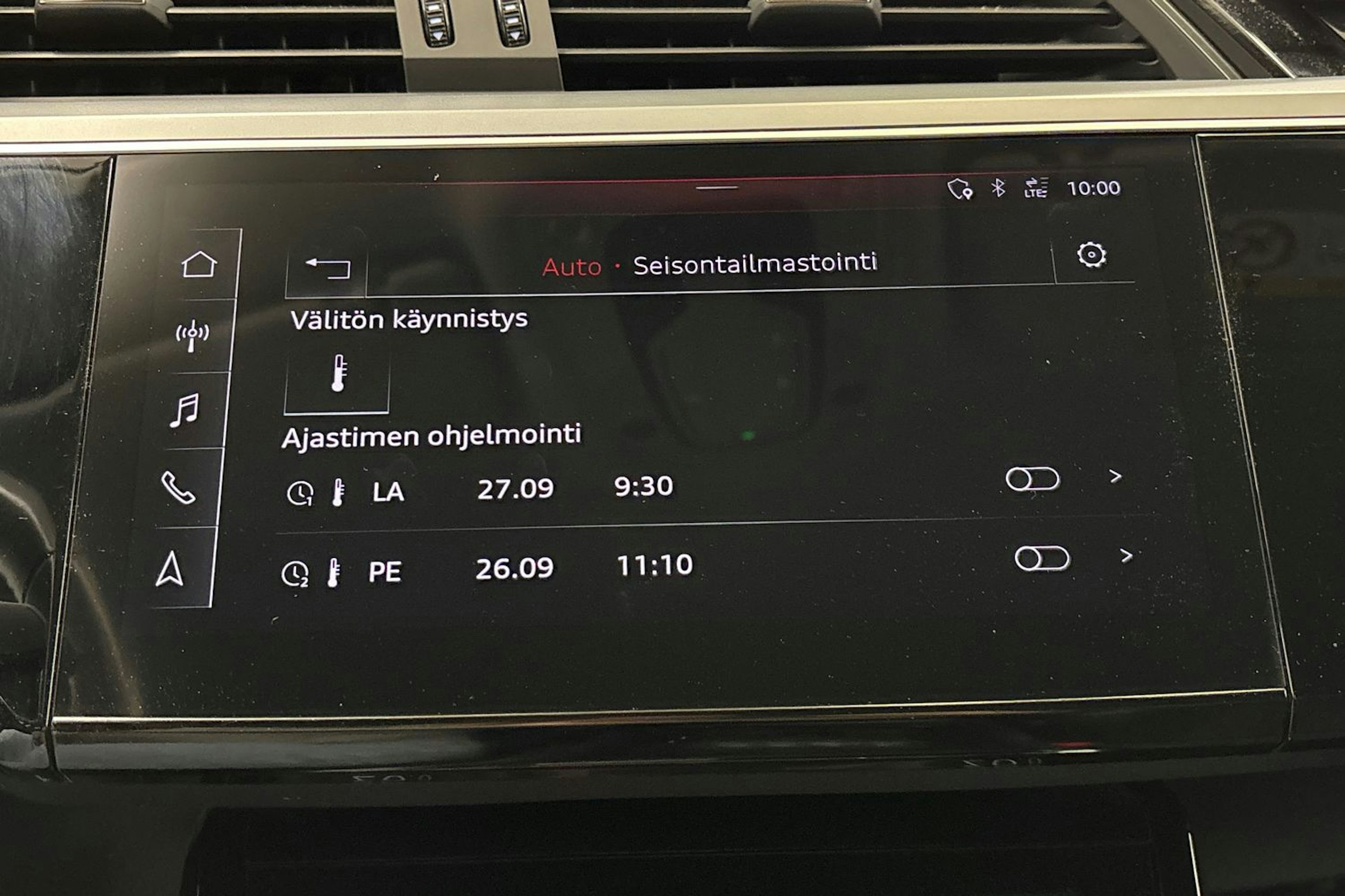musta Audi e-tron 2020 kuva 22.