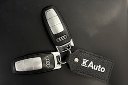 musta Audi e-tron 2020 kuva 27.