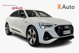 Valkoinen Audi e-tron 2020 kuva 1.