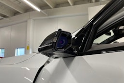 Valkoinen Audi e-tron 2020 kuva 32.