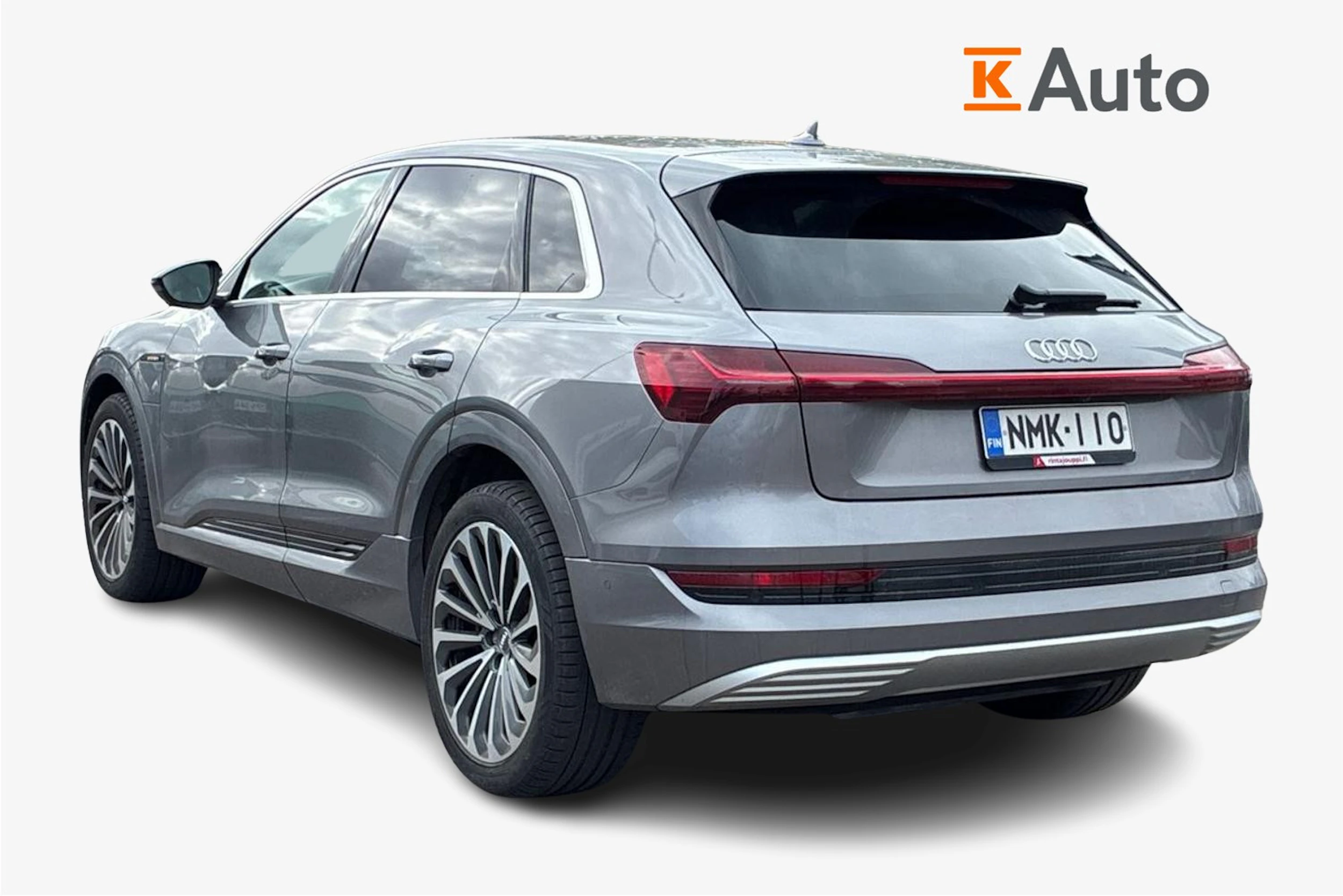 harmaa Audi e-tron 2020 kuva 2.