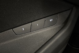 musta Audi e-tron 2020 kuva 37.