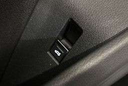 musta Audi e-tron 2020 kuva 38.