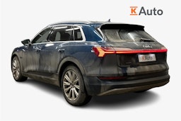 sininen Audi e-tron 2021 kuva 2.