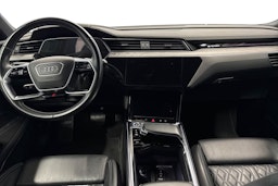 Audi e-tron 2021 kuva 9.