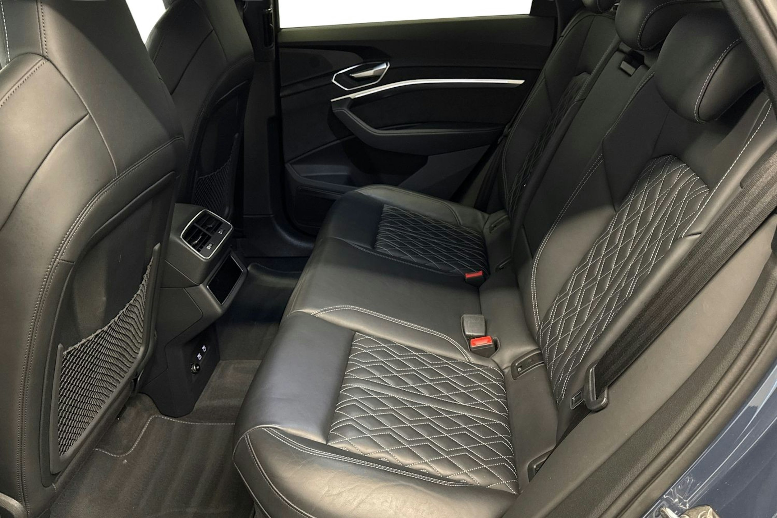 Audi e-tron 2021 kuva 10.