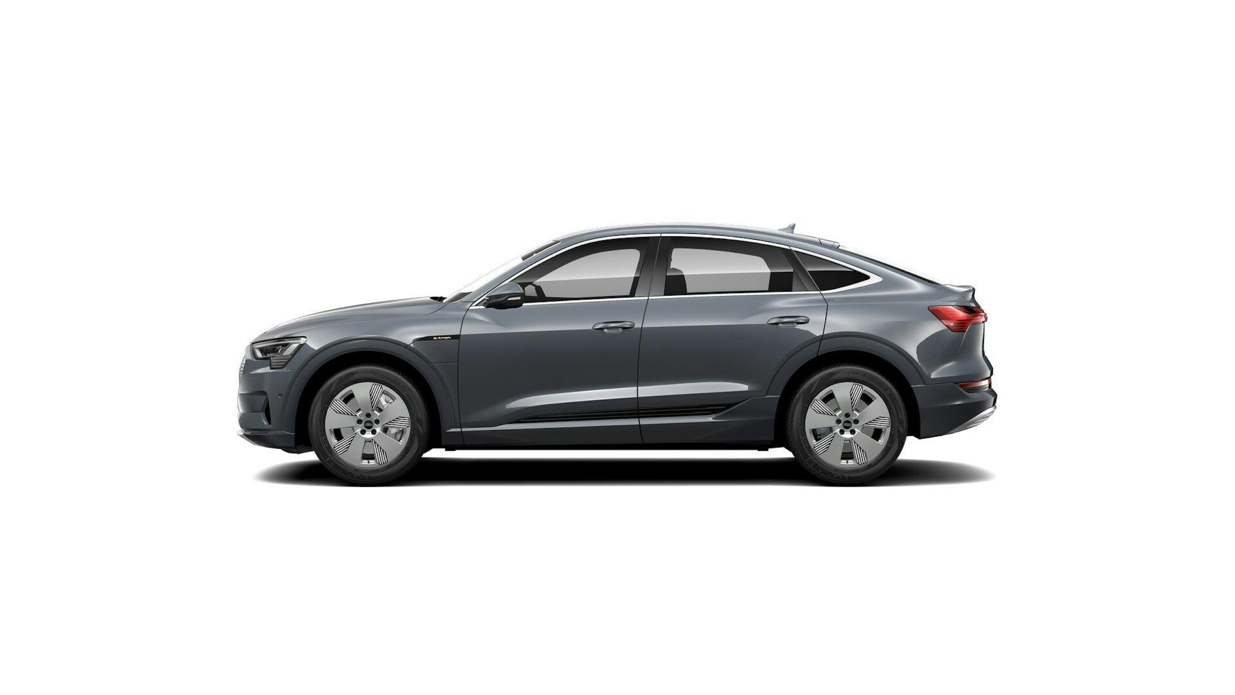 harmaa Audi e-tron 2021 kuva 3.