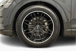 harmaa Audi e-tron 2021 kuva 11.