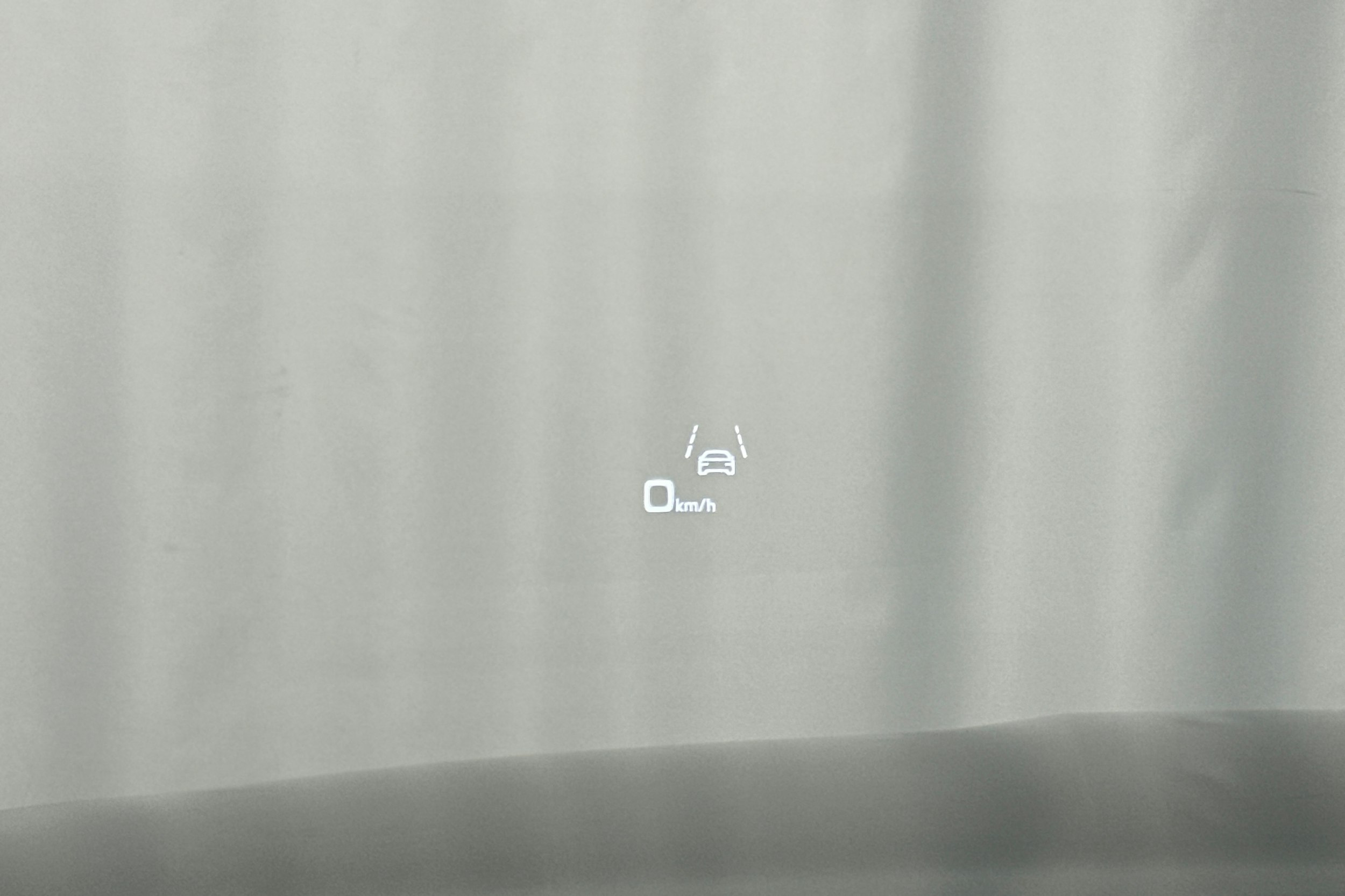 harmaa Audi e-tron 2021 kuva 21.