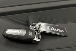 harmaa Audi e-tron 2021 kuva 31.