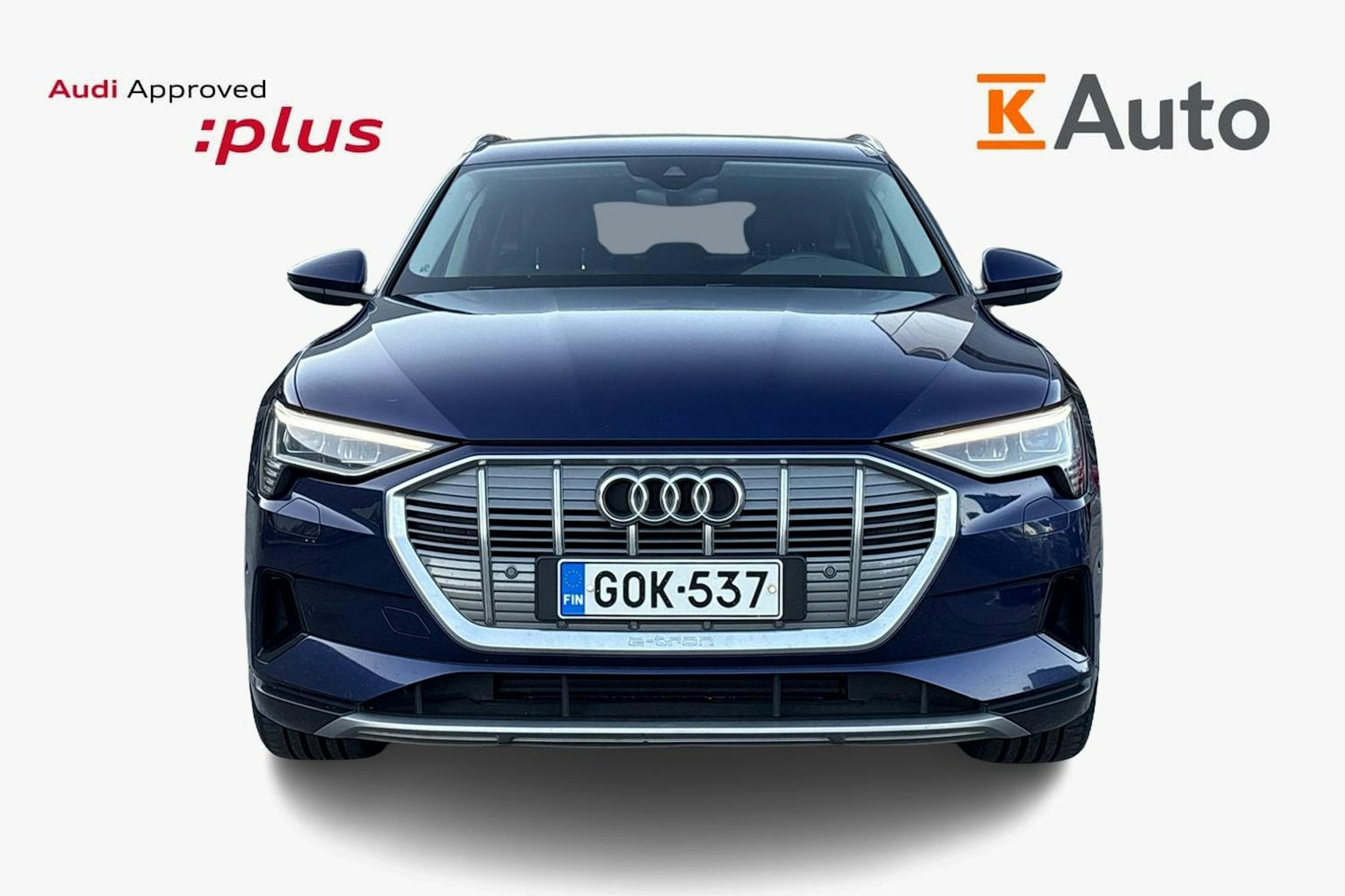 Sininen Audi e-tron 2021 kuva 5.