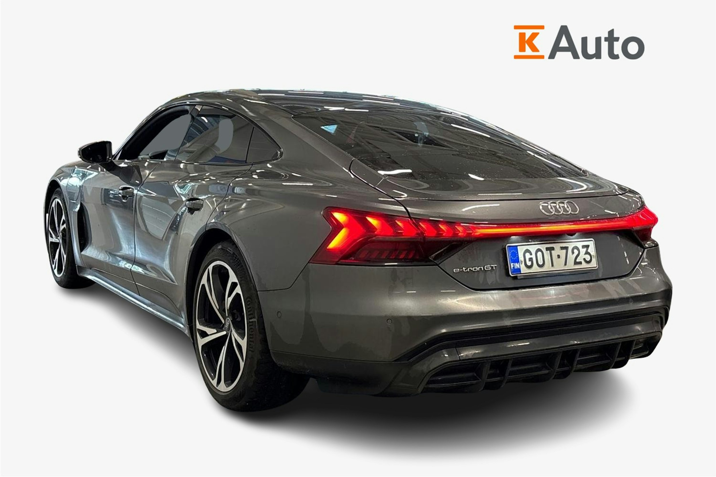 harmaa Audi e-tron 2021 kuva 2.