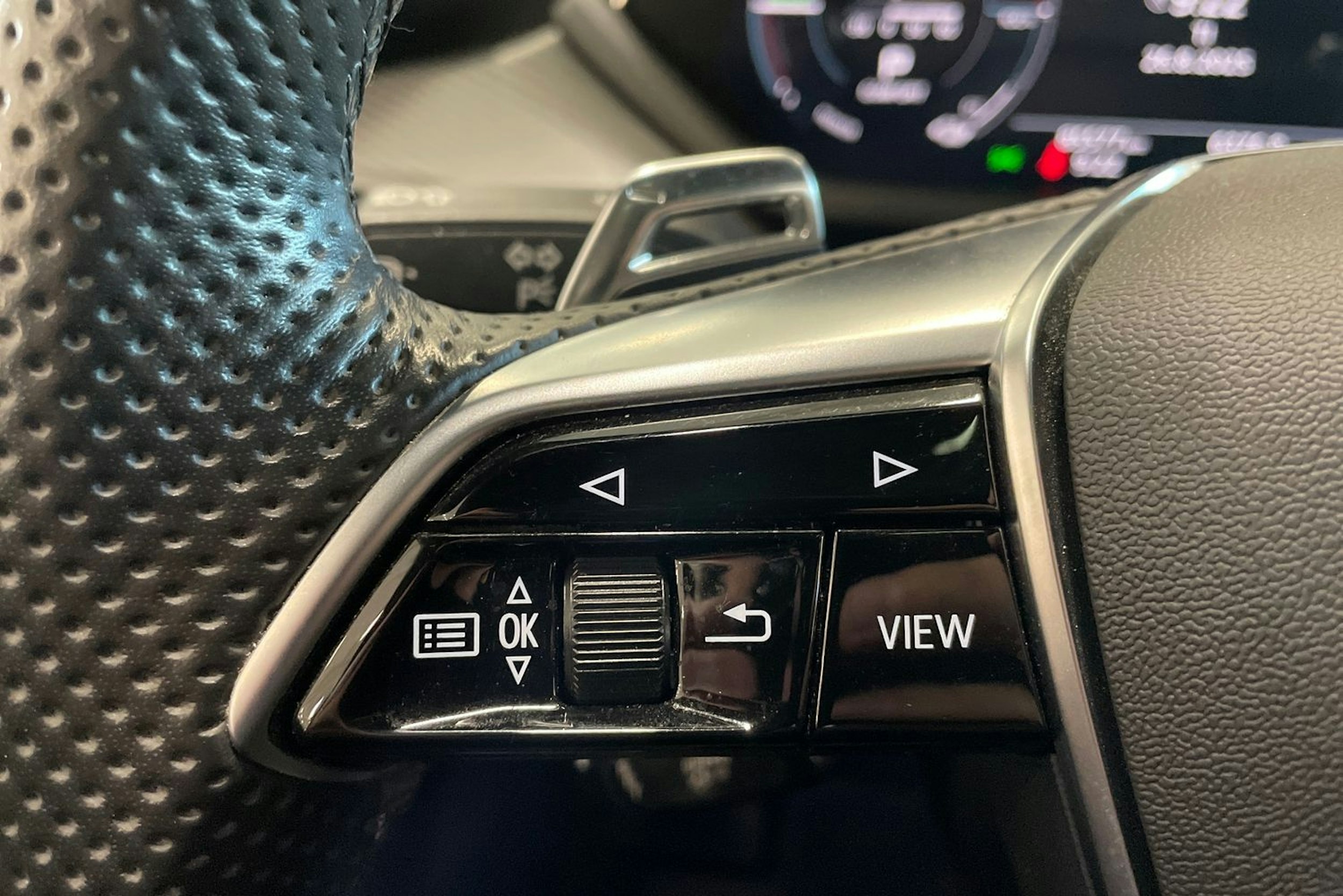 harmaa Audi e-tron GT 2021 kuva 19.
