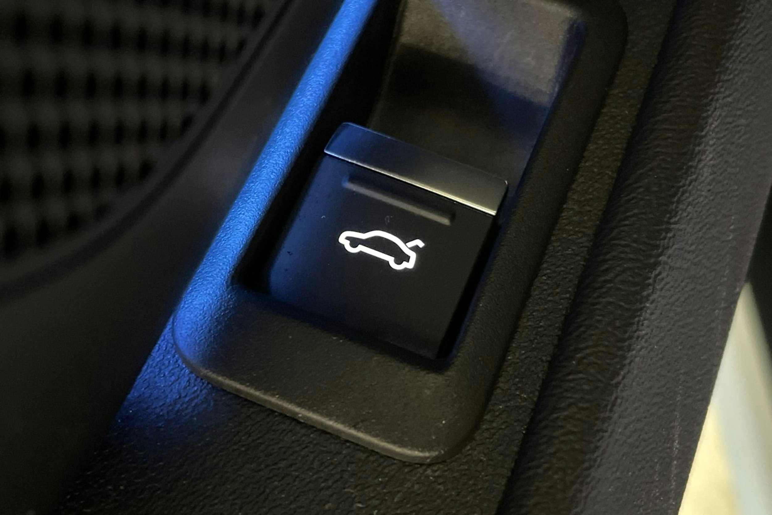harmaa Audi e-tron GT 2021 kuva 43.