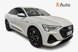 Valkoinen Audi e-tron 2021 kuva 1.