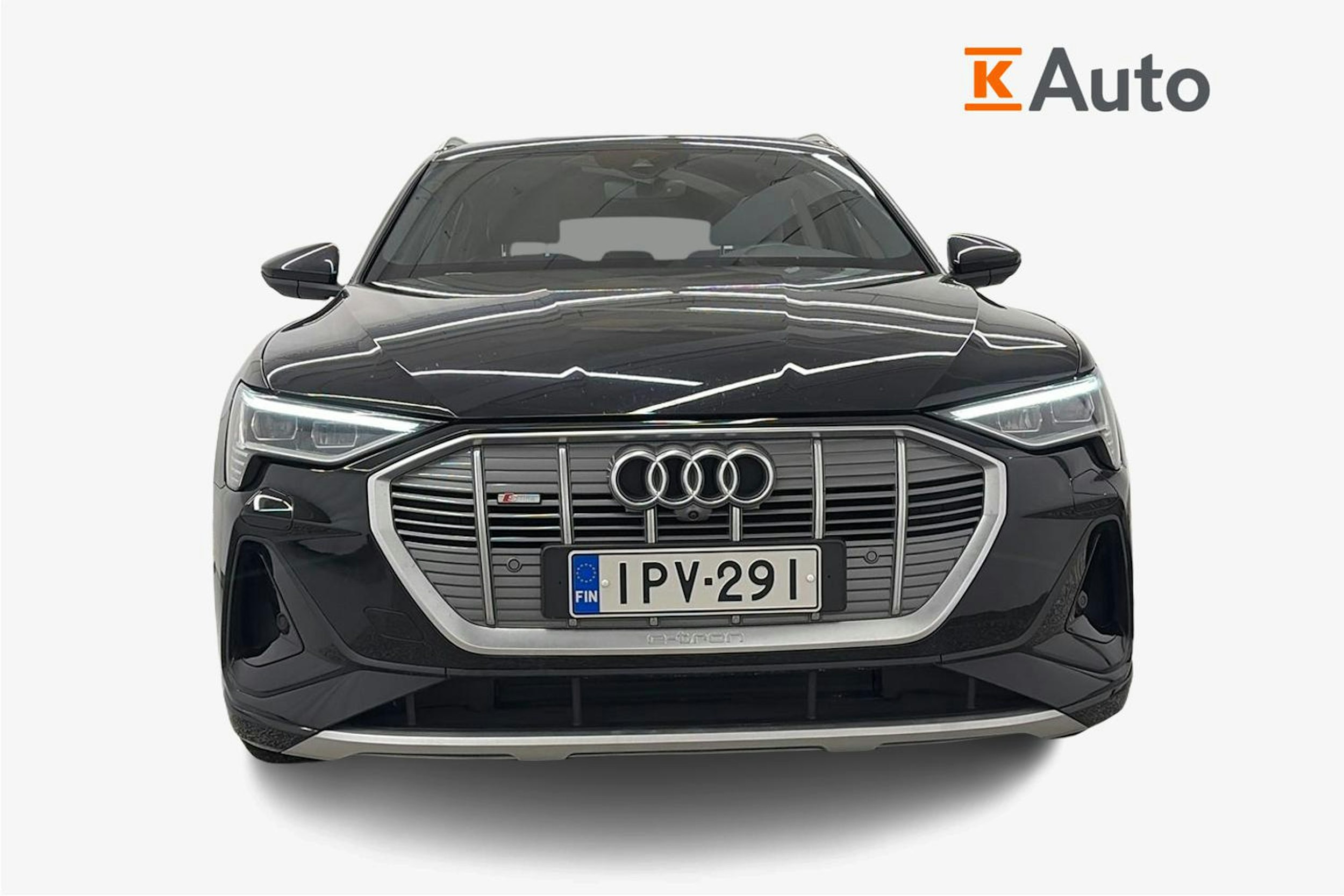 Musta Audi e-tron 2021 kuva 5.
