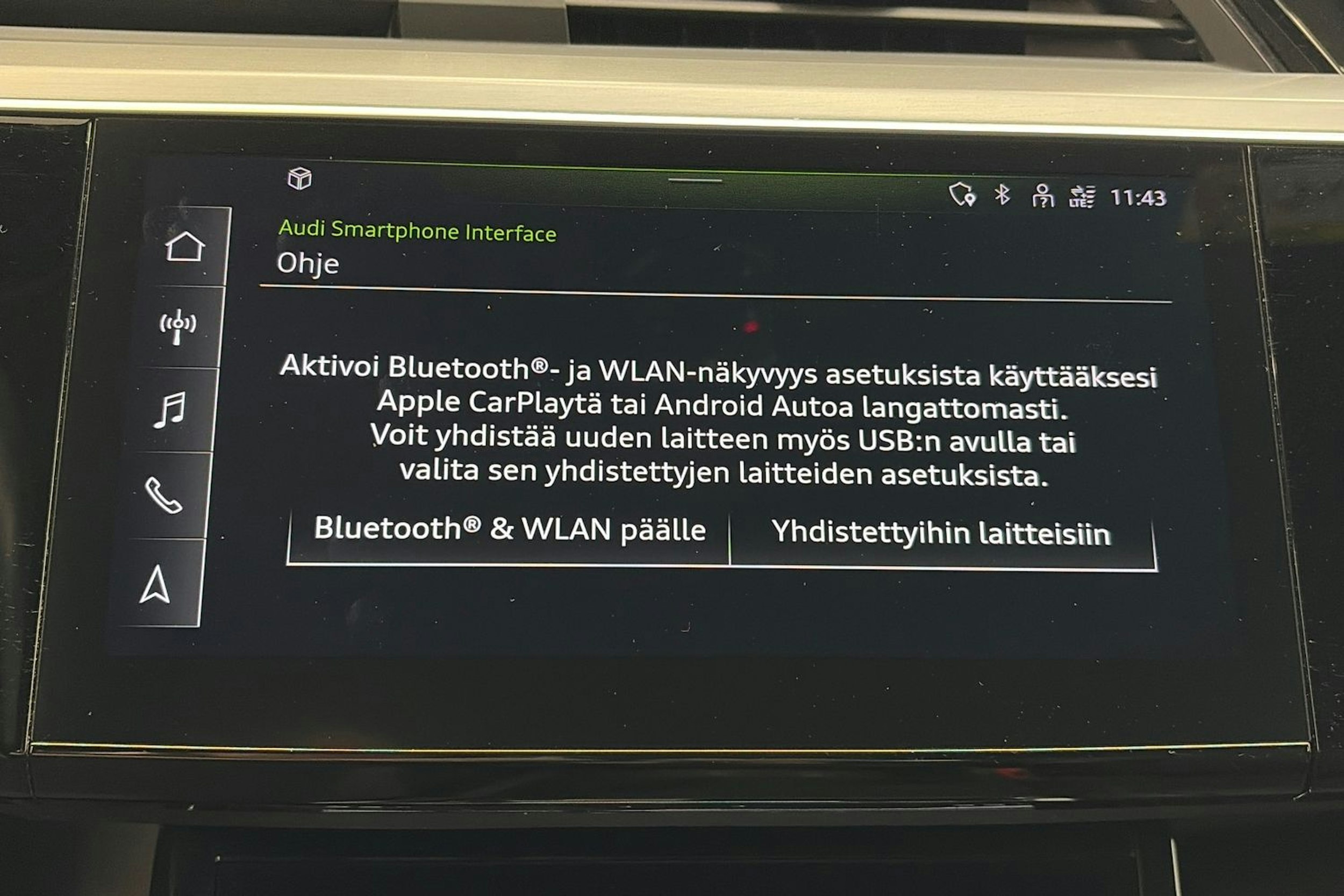 Musta Audi e-tron 2021 kuva 22.