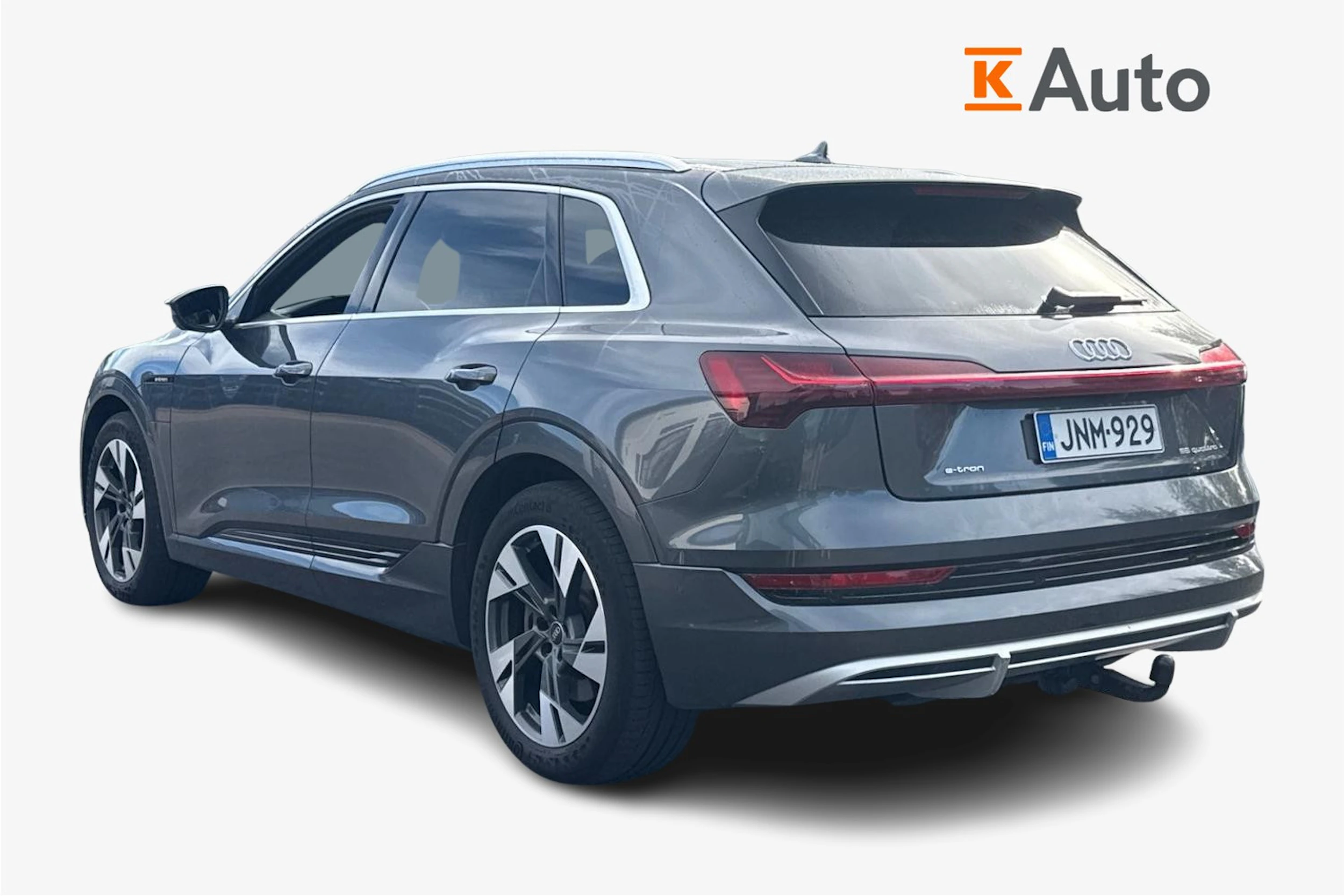 Harmaa Audi e-tron 2021 kuva 2.