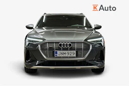 Harmaa Audi e-tron 2021 kuva 4.