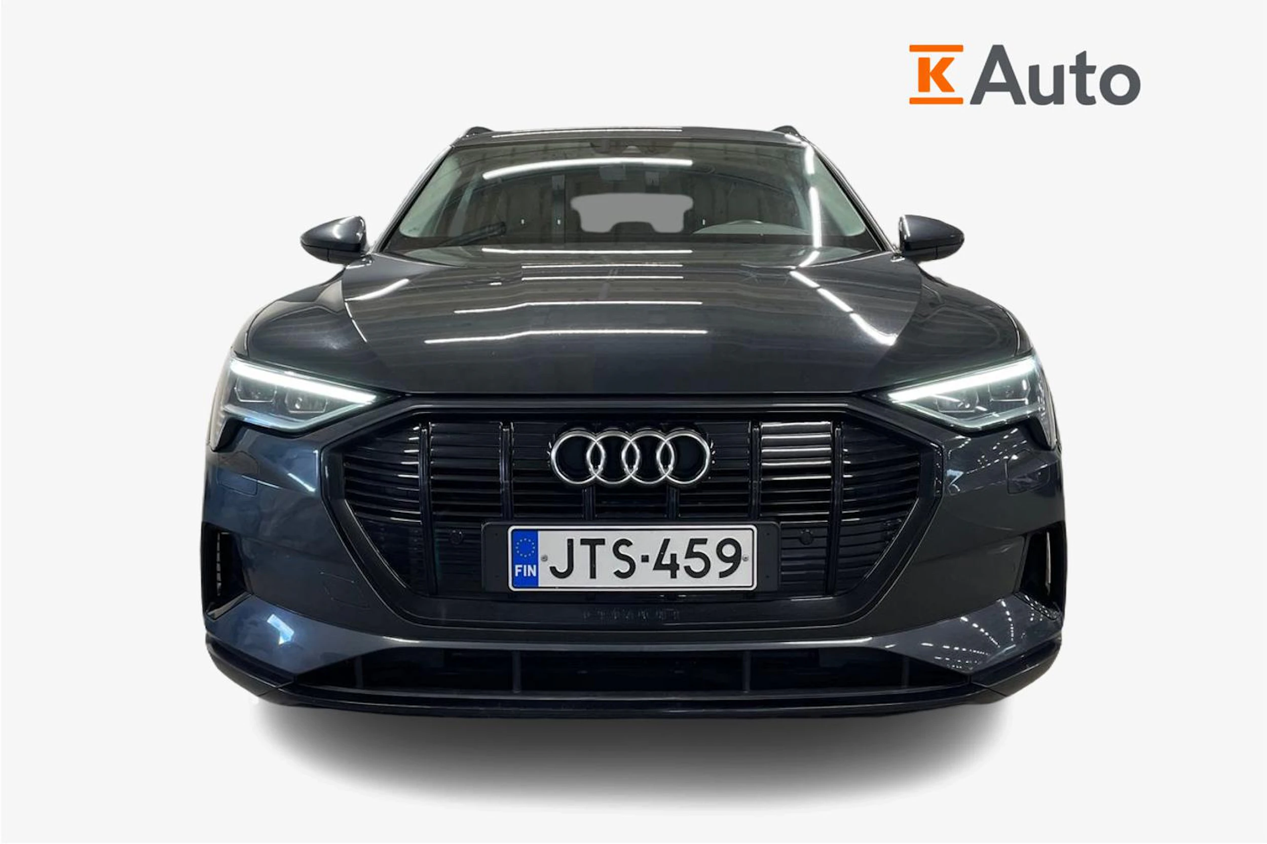 Harmaa Audi e-tron 2021 kuva 5.