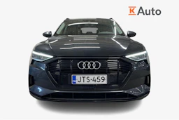 Harmaa Audi e-tron 2021 kuva 5.