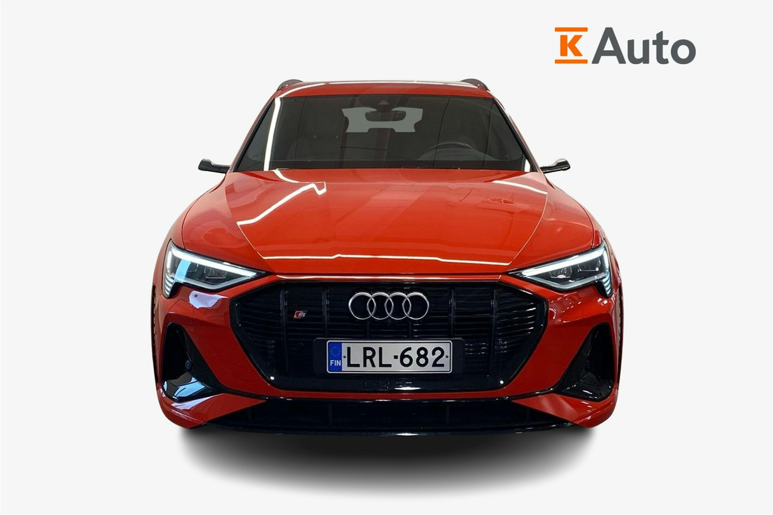 met. punainen Audi e-tron 2021 kuva 5.