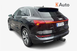 Musta Audi e-tron 2021 kuva 2.
