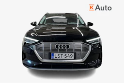 Musta Audi e-tron 2021 kuva 4.