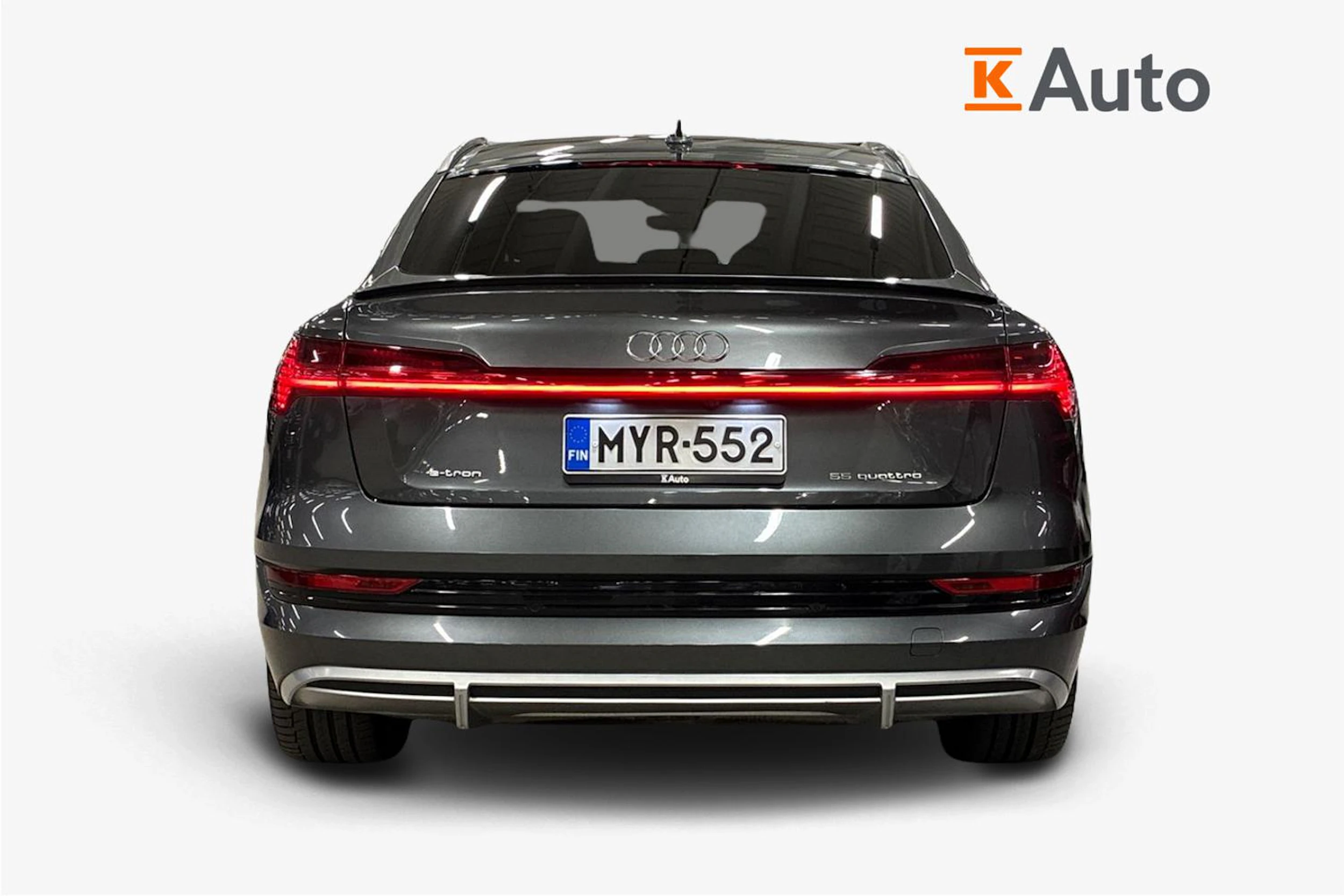 harmaa Audi e-tron 2020 kuva 3.