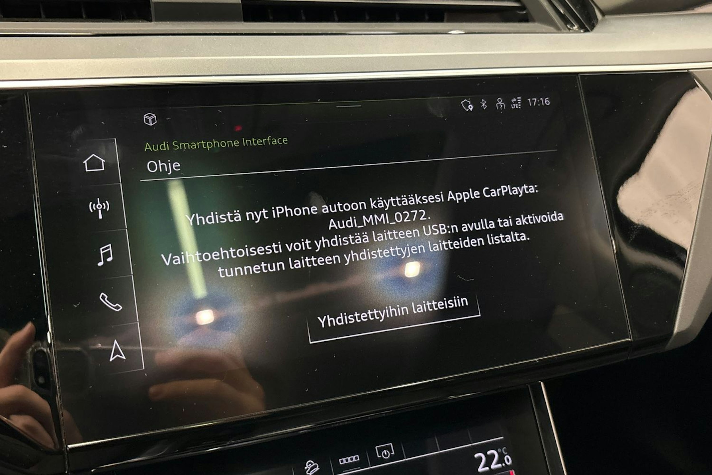 musta Audi e-tron 2021 kuva 26.