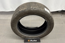 musta Audi e-tron 2021 kuva 33.