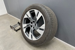 musta Audi e-tron 2021 kuva 14.