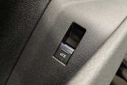 musta Audi e-tron 2021 kuva 29.