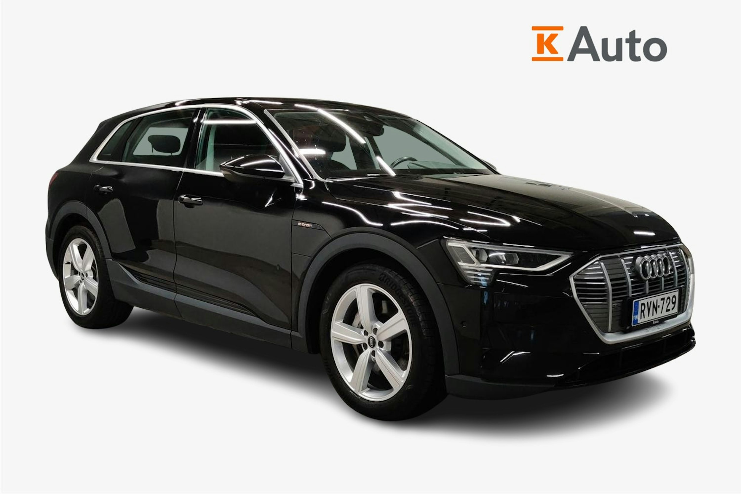 musta Audi e-tron 2021 kuva 1.