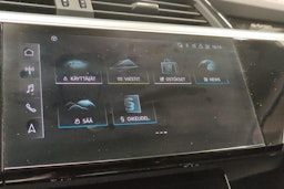 musta Audi e-tron 2021 kuva 19.