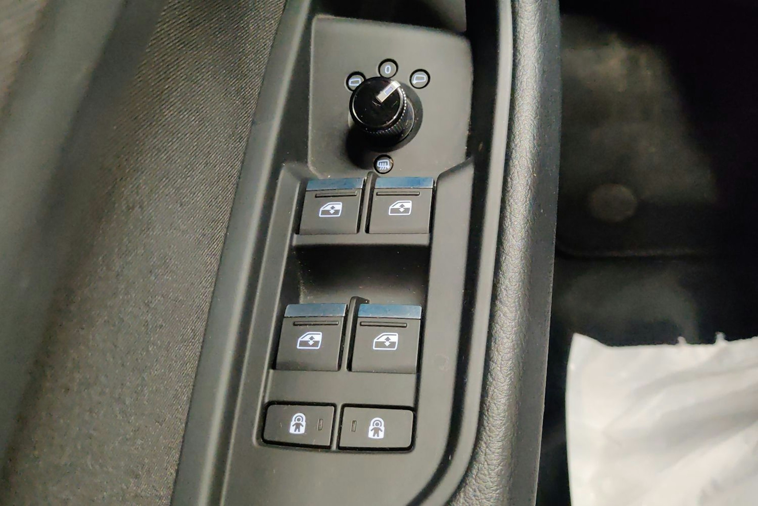 musta Audi e-tron 2021 kuva 27.
