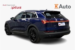 sininen Audi e-tron 2021 kuva 2.