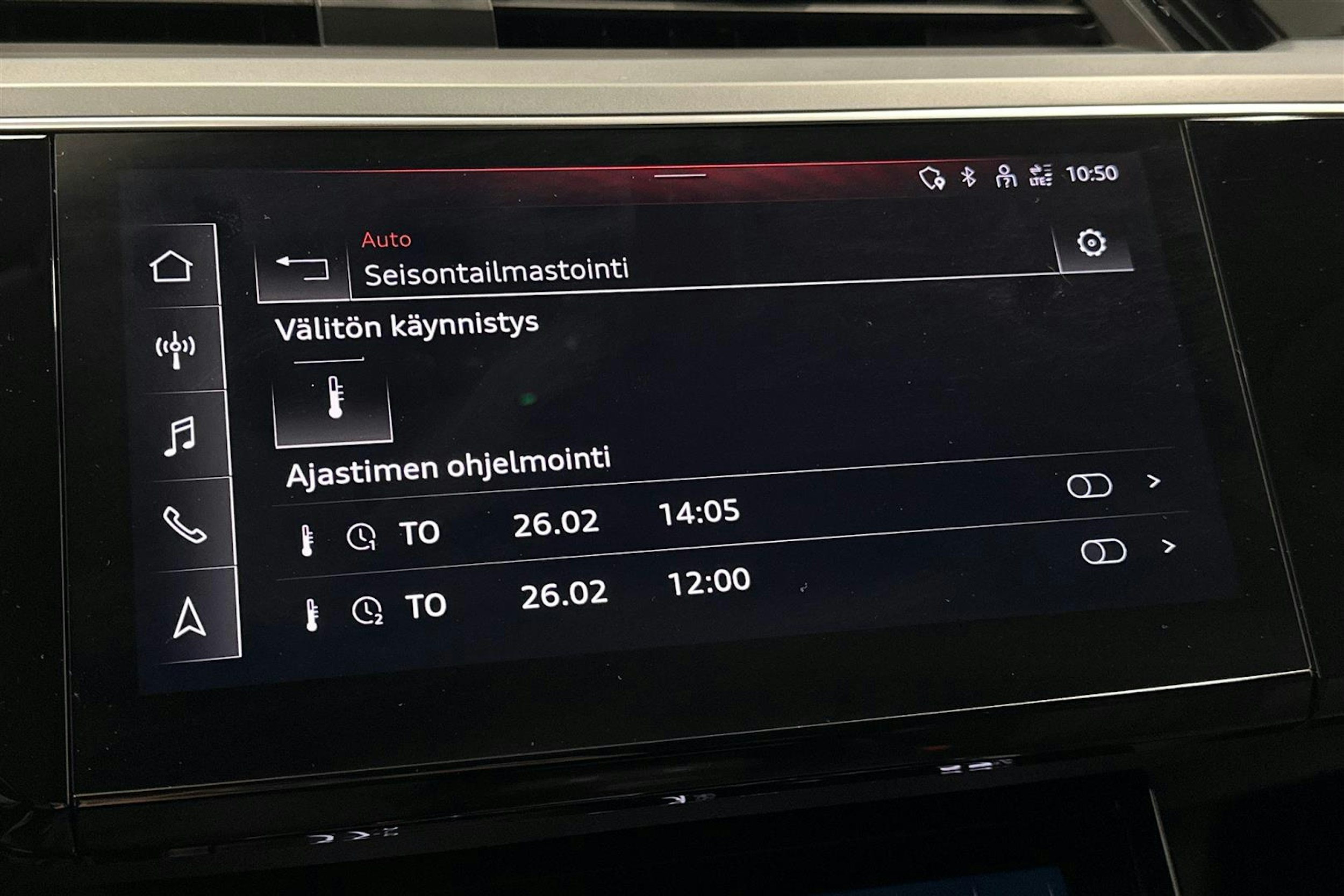 sininen Audi e-tron 2021 kuva 26.