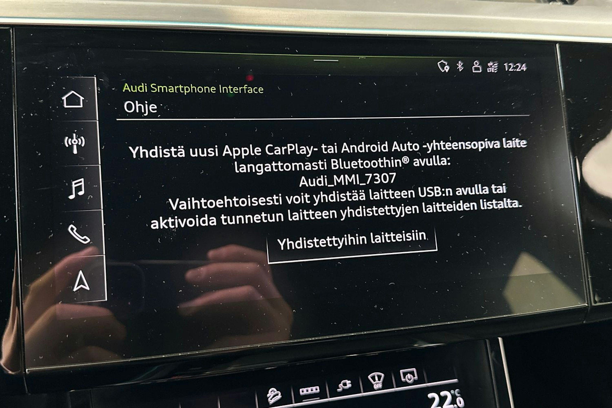 valkoinen Audi e-tron 2021 kuva 27.