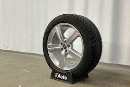harmaa Audi e-tron 2022 kuva 12.