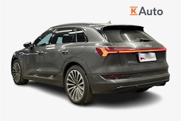 harmaa Audi e-tron 2022 kuva 2.