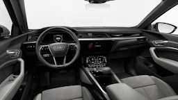 harmaa Audi e-tron 2022 kuva 7.