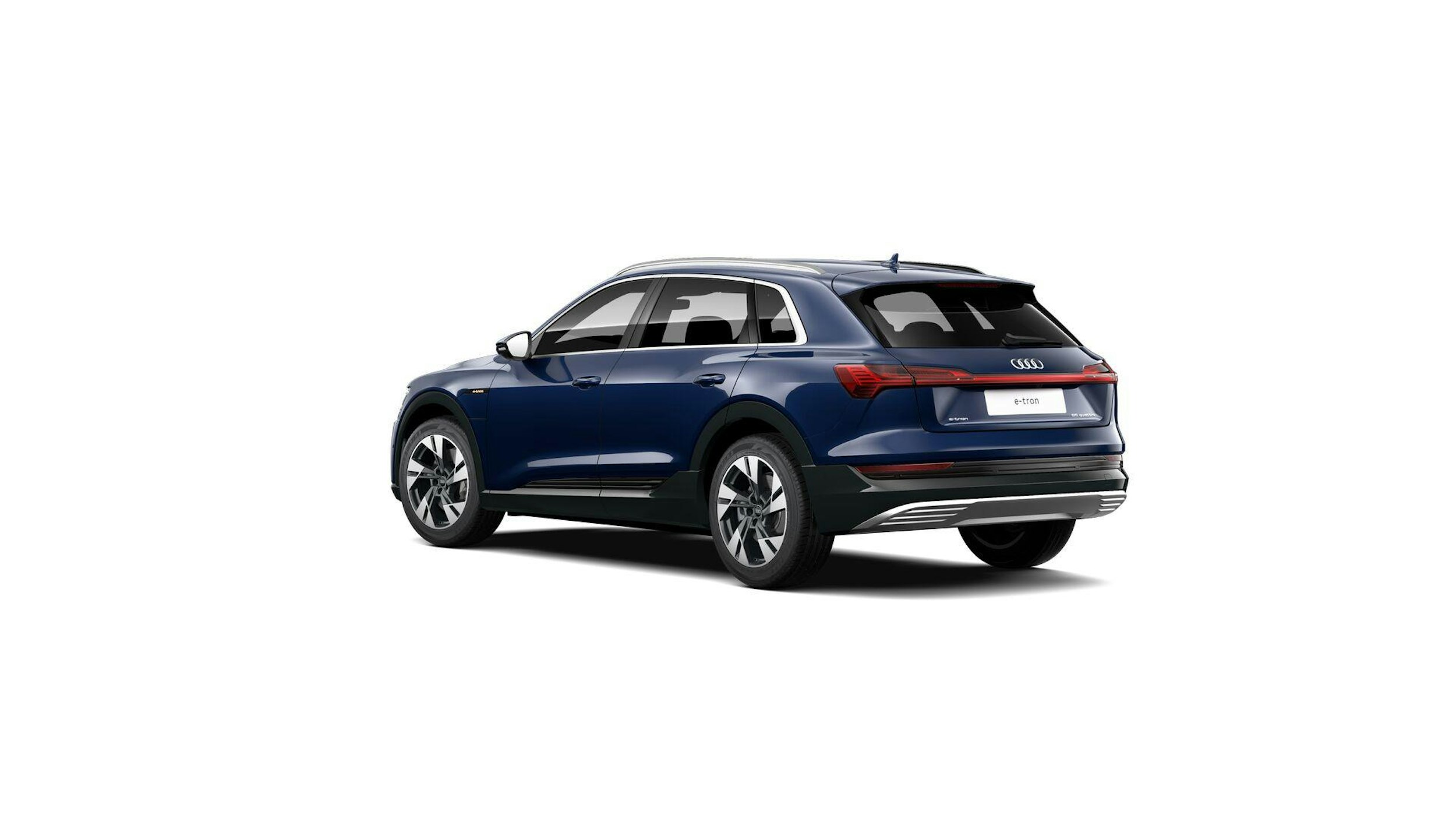 sininen Audi e-tron 2022 kuva 3.