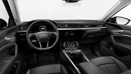 musta Audi e-tron 2022 kuva 8.