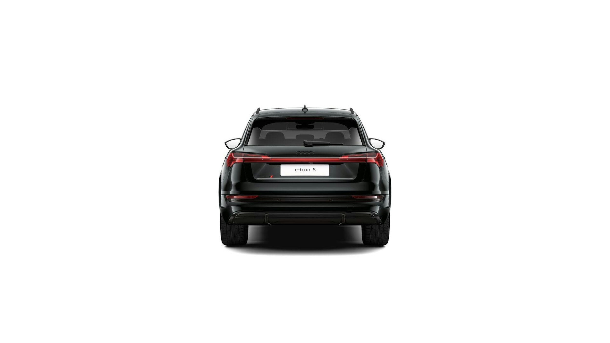 musta Audi e-tron 2022 kuva 5.