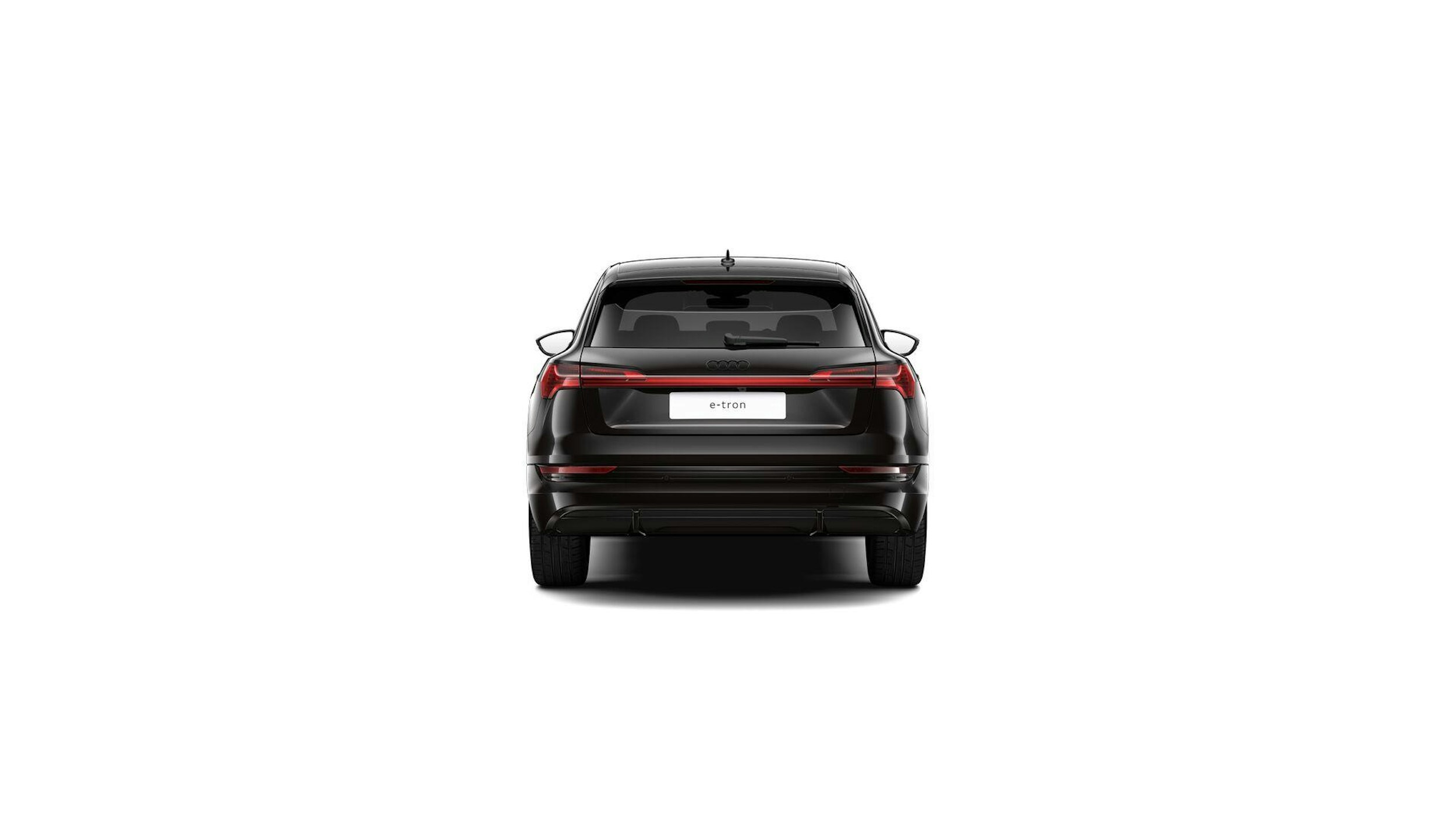 musta Audi e-tron 2022 kuva 4.