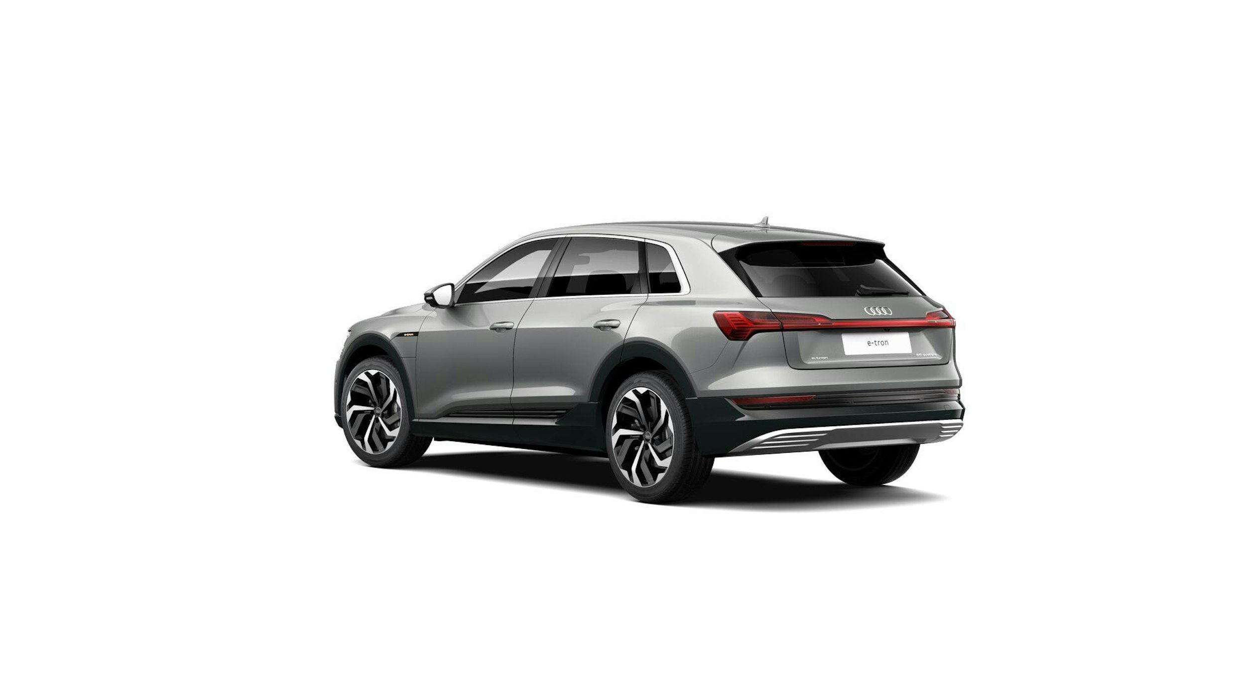harmaa Audi e-tron 2022 kuva 3.