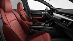 musta Audi e-tron 2022 kuva 7.