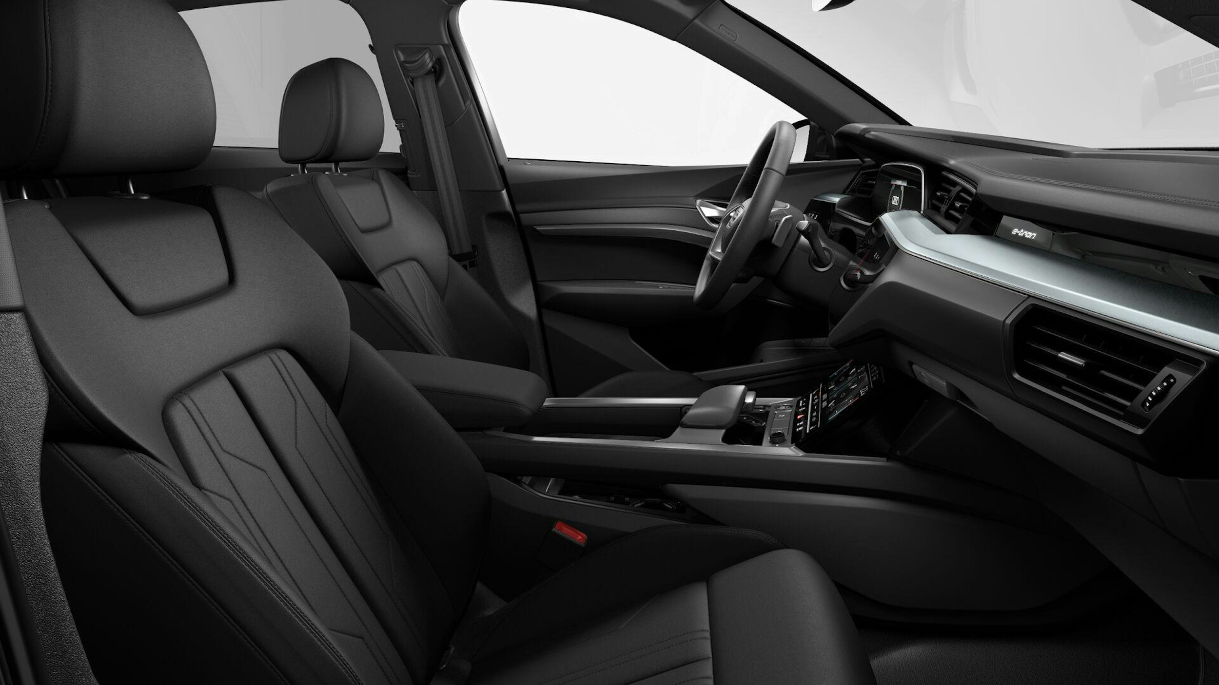 musta Audi e-tron 2022 kuva 7.