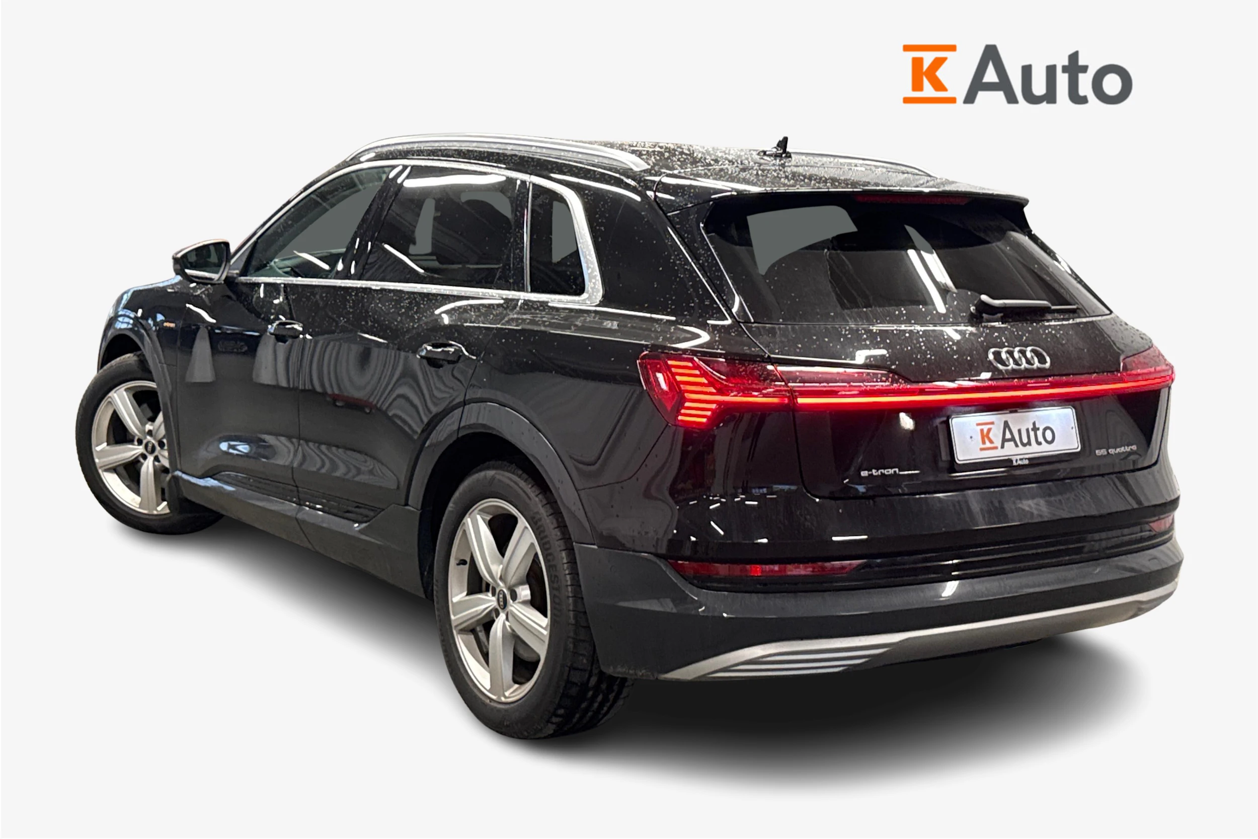 musta Audi e-tron 2022 kuva 2.